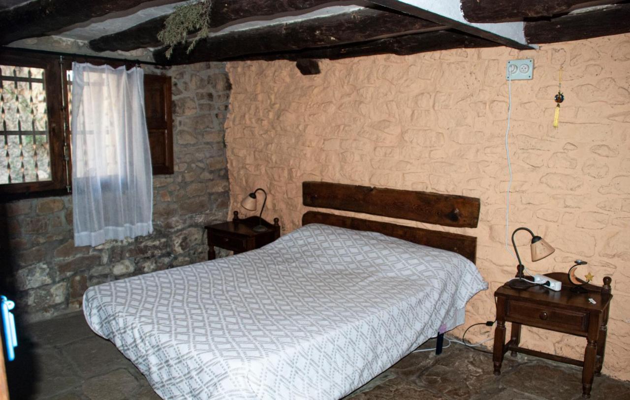 Casa Jalon Guest House Santa Eulalia de Gallego Bagian luar foto